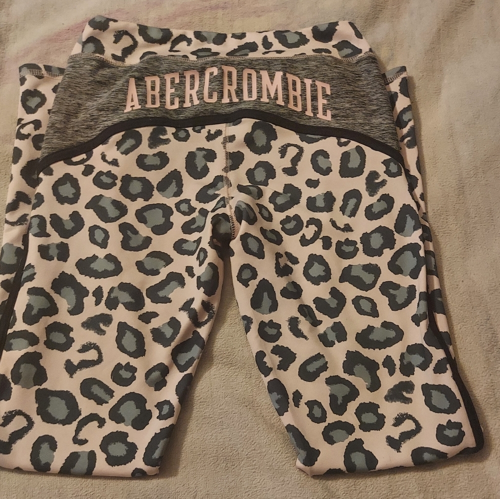 Girls Abercrombie Kids size 11/12 leggings